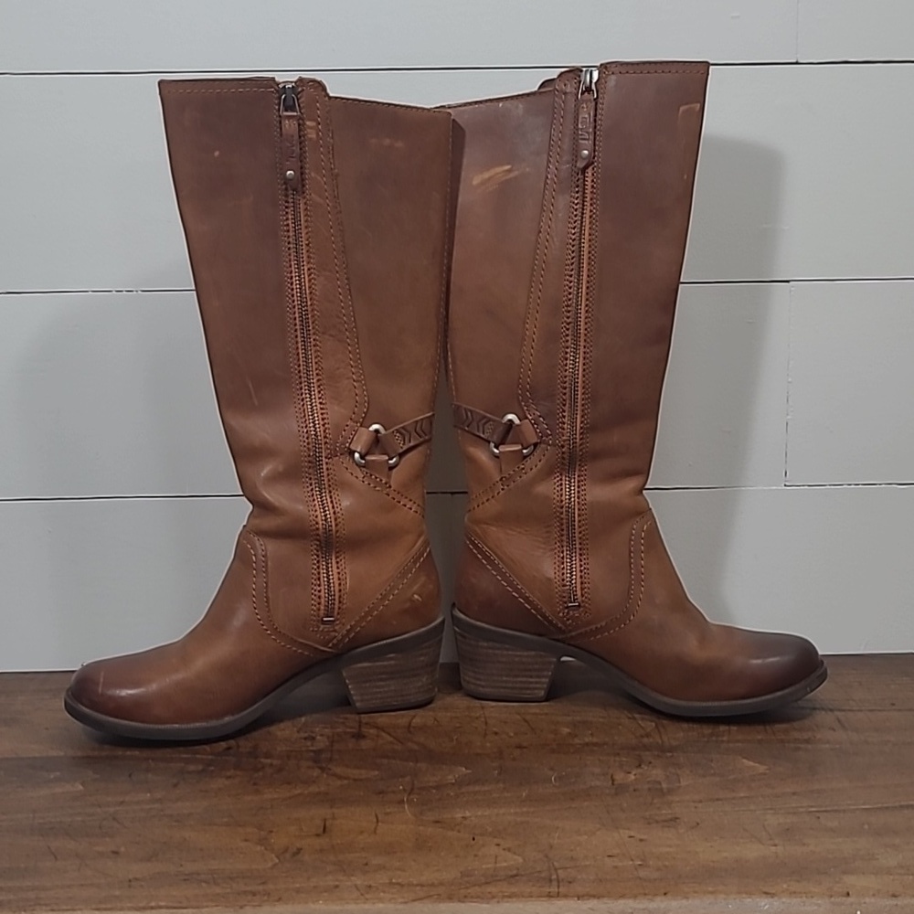 EUC Teva Boots Women's sz 5 Foxy Tall Cognac Leather Side Zip Waterproof Boots - Picture 7 of 14